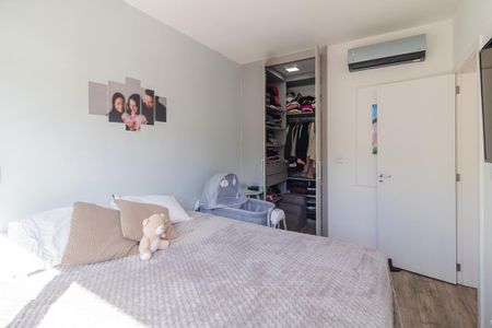 Casa à venda com 160m², 3 quartos e 2 vagasSuíte