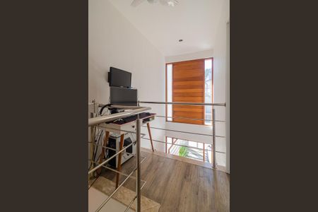 Casa à venda com 160m², 3 quartos e 2 vagasCorredor