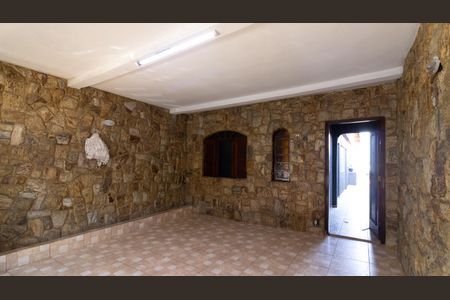 Casa à venda com 150m², 2 quartos e 2 vagas Casa à venda com 150m², 2 quartos e 2 vagasGaragem