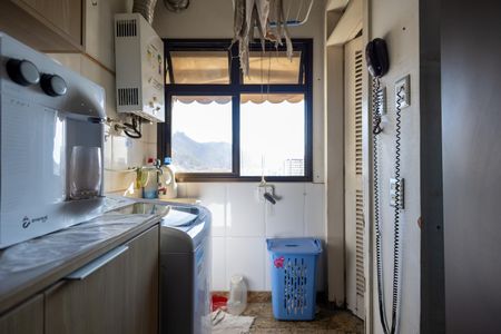 Apartamento à venda com 225m², 5 quartos e 4 vagasÁrea de Serviço