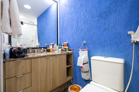 Apartamento à venda com 225m², 5 quartos e 4 vagasBanheiro Suite