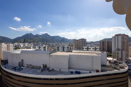 Apartamento à venda com 225m², 5 quartos e 4 vagasÁrea de Serviço Vista