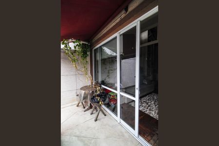 Casa à venda com 600m², 4 quartos e 6 vagasVaranda