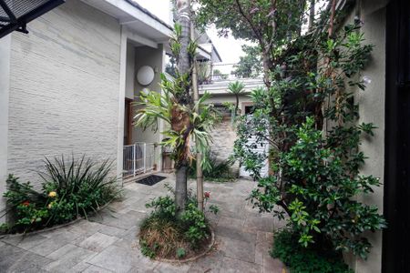 Casa à venda com 600m², 4 quartos e 6 vagasGaragem