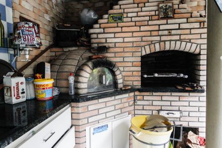 Casa à venda com 600m², 4 quartos e 6 vagasChurrasqueira