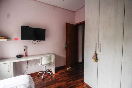 Casa à venda com 600m², 4 quartos e 6 vagasQuarto 1