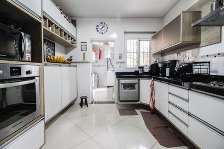 Casa à venda com 600m², 4 quartos e 6 vagasCozinha