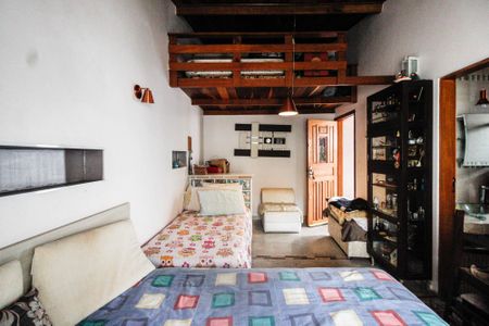 Casa à venda com 600m², 4 quartos e 6 vagasQuarto de serviço