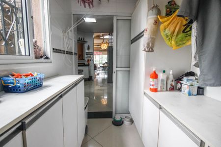 Casa à venda com 600m², 4 quartos e 6 vagasÁrea de serviço