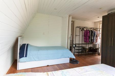 Casa de condomínio à venda com 200m², 3 quartos e 5 vagasQuarto 2