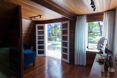 Casa de condomínio à venda com 200m², 3 quartos e 5 vagasSala 2