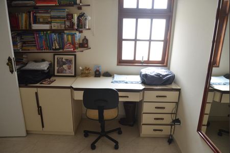 Casa à venda com 201m², 4 quartos e 2 vagasQuarto 1