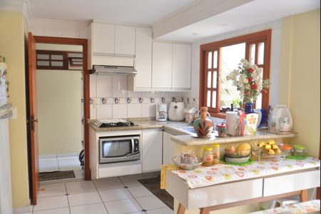 Casa à venda com 201m², 4 quartos e 2 vagasCozinha