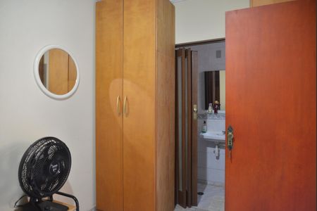 Casa à venda com 201m², 4 quartos e 2 vagasSuíte 2