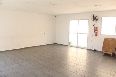 Apartamento para alugar com 45m², 2 quartos e 1 vagaÁrea comum