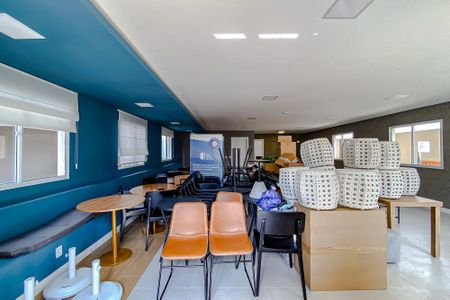 Apartamento à venda com 37m², 2 quartos e sem vagaÁrea comum