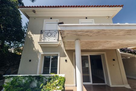 Casa à venda com 520m², 4 quartos e 4 vagasFachada