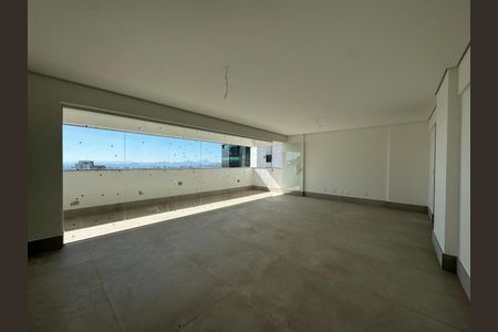 Apartamento à venda com 152m², 4 quartos e 4 vagas