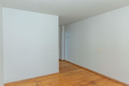 Casa à venda com 412m², 5 quartos e 3 vagasQuarto 2