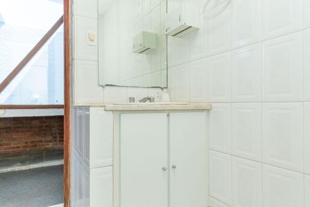 Casa à venda com 412m², 5 quartos e 3 vagasBanheiro 2