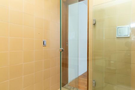 Casa à venda com 412m², 5 quartos e 3 vagasBanheiro 4