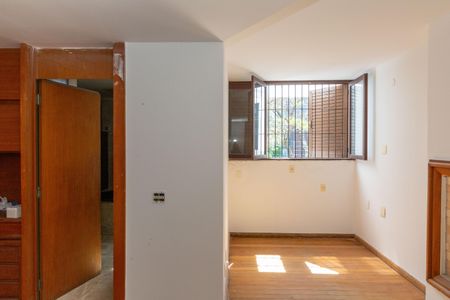 Casa à venda com 412m², 5 quartos e 3 vagasQuarto 1