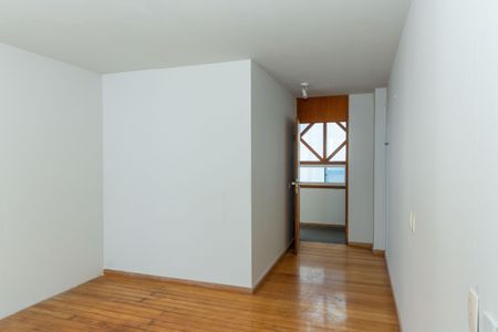 Casa à venda com 412m², 5 quartos e 3 vagasQuarto 2