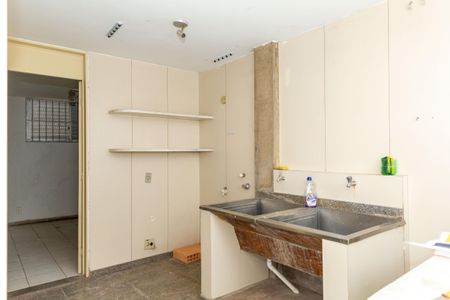 Casa à venda com 412m², 5 quartos e 3 vagasÁrea de Serviço