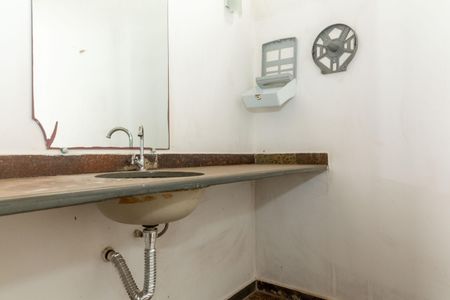 Casa à venda com 412m², 5 quartos e 3 vagasBanheiro 5