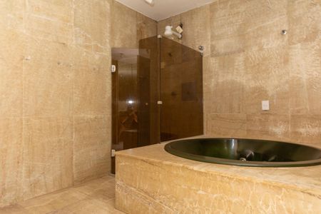 Casa à venda com 412m², 5 quartos e 3 vagasBanheiro 3