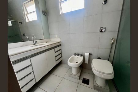 Apartamento à venda com 181m², 4 quartos e 3 vagas