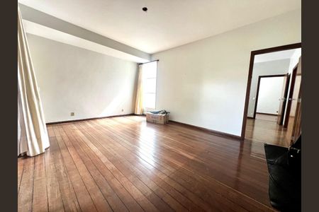 Apartamento à venda com 181m², 4 quartos e 3 vagas