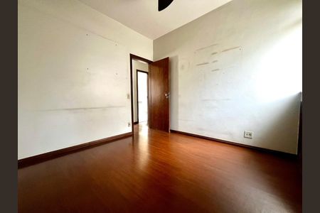 Apartamento à venda com 181m², 4 quartos e 3 vagas
