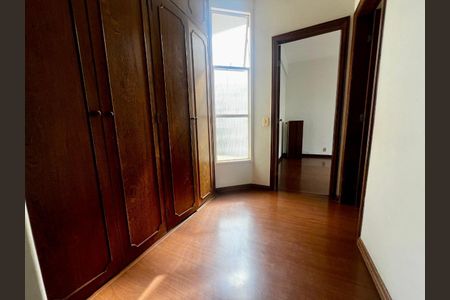 Apartamento à venda com 181m², 4 quartos e 3 vagas