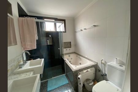 Apartamento à venda com 170m², 3 quartos e 4 vagas