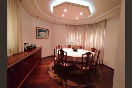 Apartamento à venda com 228m², 4 quartos e 3 vagas