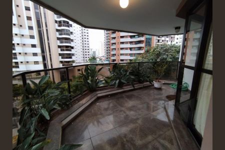 Apartamento à venda com 228m², 4 quartos e 3 vagas