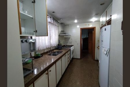 Apartamento à venda com 228m², 4 quartos e 3 vagas