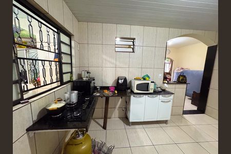 Casa à venda com 360m², 6 quartos e 2 vagas Casa à venda com 360m², 6 quartos e 2 vagasCasa 1 - Cozinha