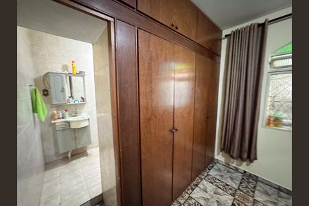 Casa à venda com 360m², 6 quartos e 2 vagas Casa à venda com 360m², 6 quartos e 2 vagasCasa 1 - Suíte 1