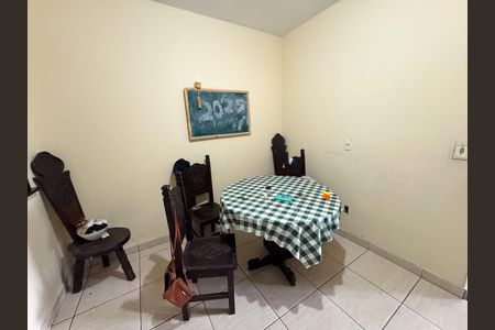 Casa à venda com 360m², 6 quartos e 2 vagas Casa à venda com 360m², 6 quartos e 2 vagasCasa 1 - Sala de Jantar
