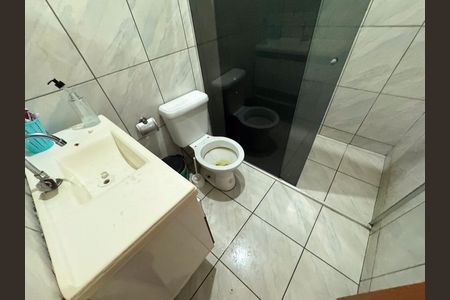 Casa à venda com 360m², 6 quartos e 2 vagas Casa à venda com 360m², 6 quartos e 2 vagasCasa 2 - Banheiro 2