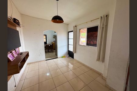 Casa à venda com 360m², 6 quartos e 2 vagas Casa à venda com 360m², 6 quartos e 2 vagasCasa 2 - Sala