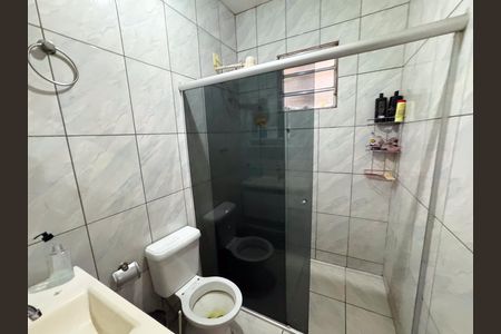 Casa à venda com 360m², 6 quartos e 2 vagas Casa à venda com 360m², 6 quartos e 2 vagasCasa 2 - Banheiro 2
