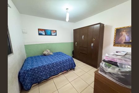 Casa à venda com 360m², 6 quartos e 2 vagas Casa à venda com 360m², 6 quartos e 2 vagasCasa 2 - Suíte