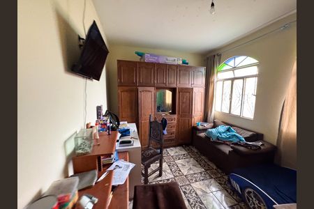 Casa à venda com 360m², 6 quartos e 2 vagas Casa à venda com 360m², 6 quartos e 2 vagasCasa 1 - Quarto 1
