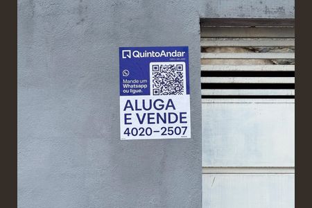Casa à venda com 360m², 6 quartos e 2 vagas Casa à venda com 360m², 6 quartos e 2 vagasPlaca