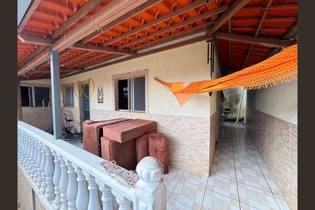 Casa à venda com 360m², 6 quartos e 2 vagas Casa à venda com 360m², 6 quartos e 2 vagasCasa 2 - Varanda da Sala