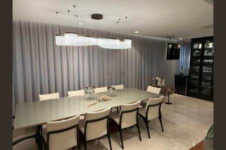 Apartamento à venda com 326m², 3 quartos e 6 vagas