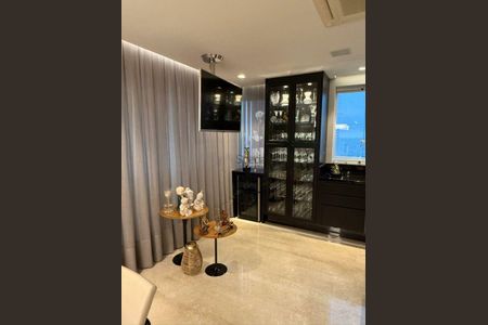 Apartamento à venda com 326m², 3 quartos e 6 vagas